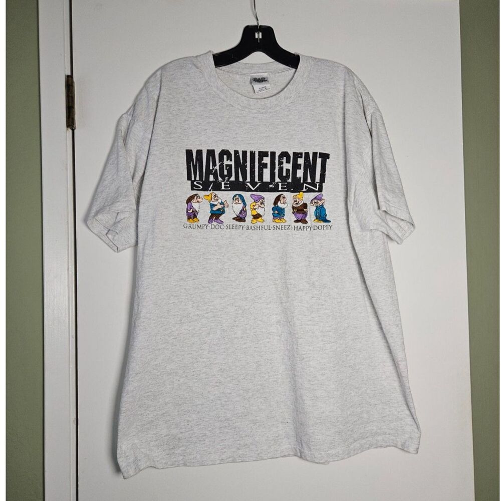 DISNEY Vintage 7 Dwarfs Magnificent Seven Men's Heavy Heathered Gray T-shirt XL